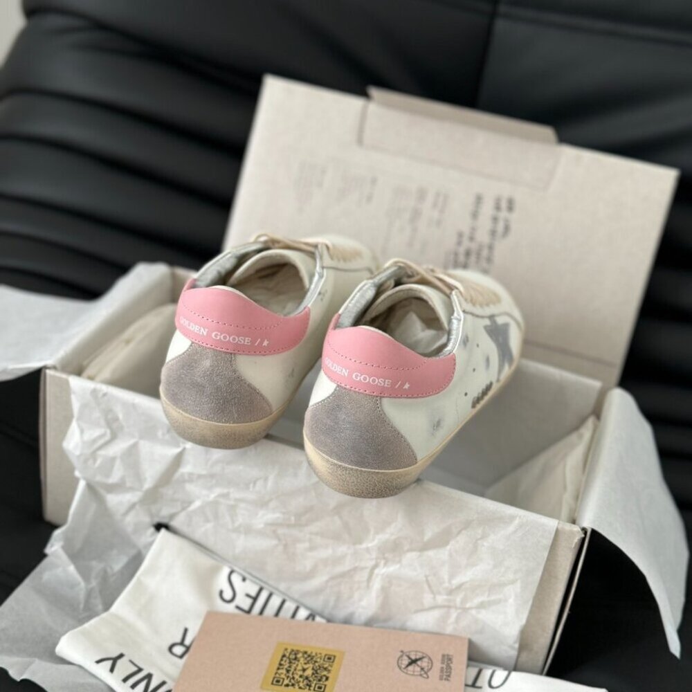 Golden Goose - Picture 2 of 9